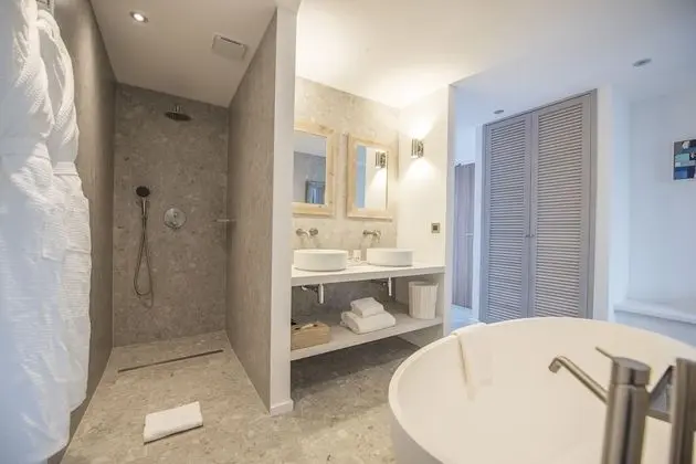 Dört Kişilik Oda (Helios)