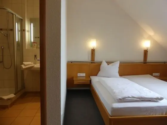 Tek Büyük Yataklı Oda, Özel Banyo