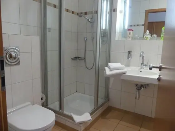 Tek Büyük Yataklı Oda, Özel Banyo