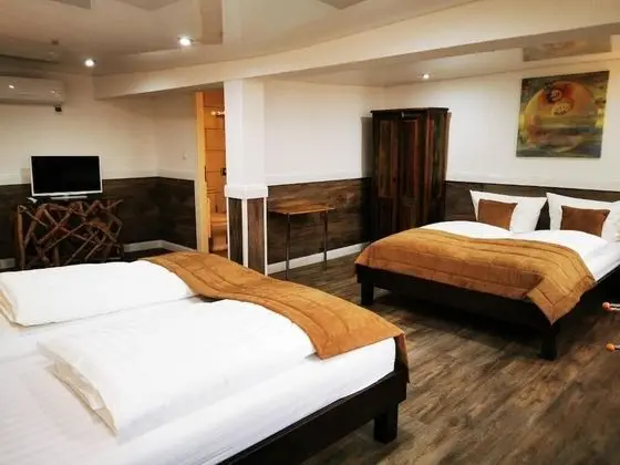 Deluxe Dört Kişilik Oda