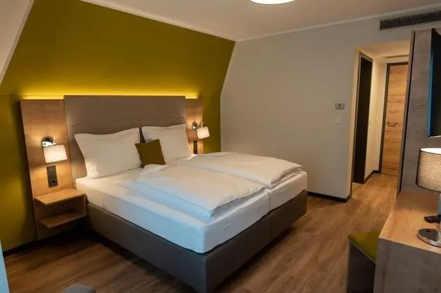 Comfort Tek Büyük Yataklı Oda