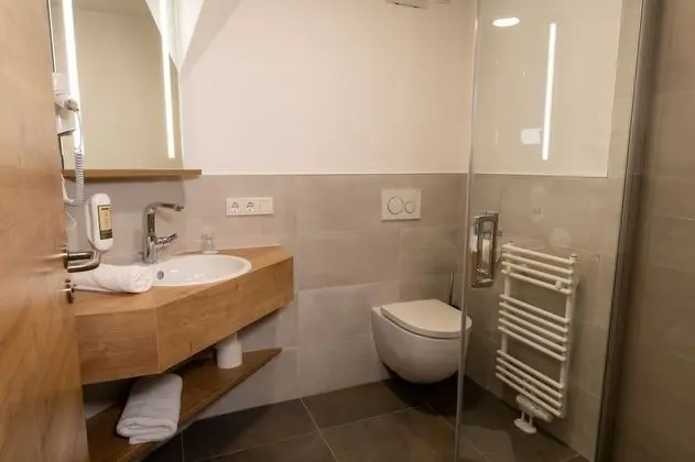 Comfort Tek Büyük Yataklı Oda