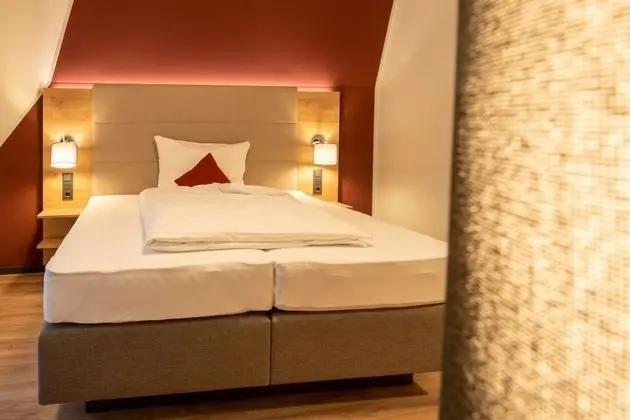 Comfort Tek Büyük Yataklı Oda (with Loggia)