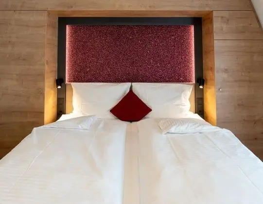 Comfort Tek Büyük Yataklı Oda (with Loggia)