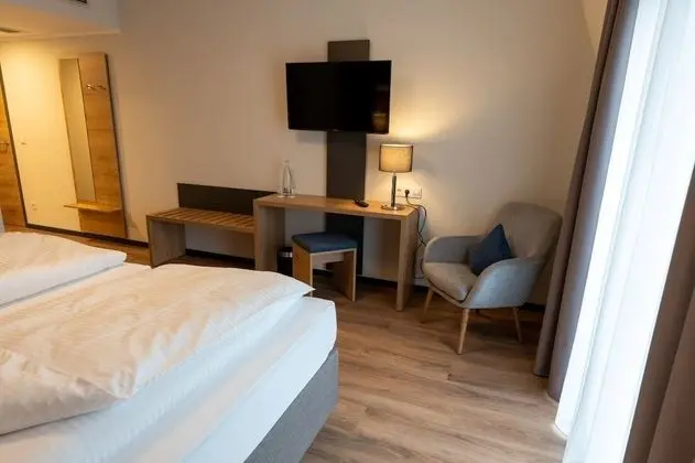 Comfort Tek Büyük Yataklı Oda (with Loggia)