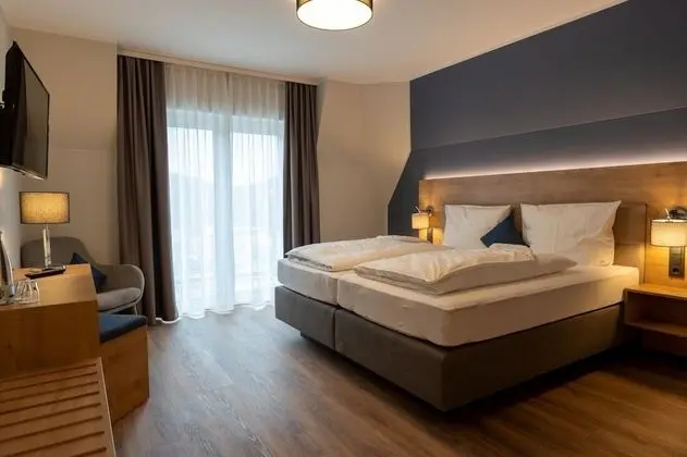 Comfort Tek Büyük Yataklı Oda (Plus with Loggia)