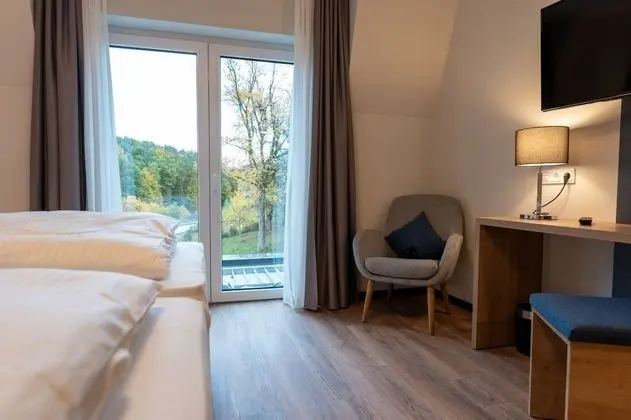 Comfort Tek Büyük Yataklı Oda (Plus with Loggia)