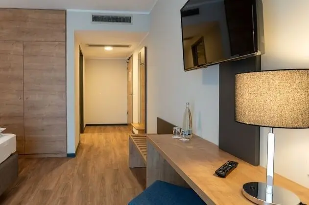 Comfort Tek Büyük Yataklı Oda (Plus with Loggia)