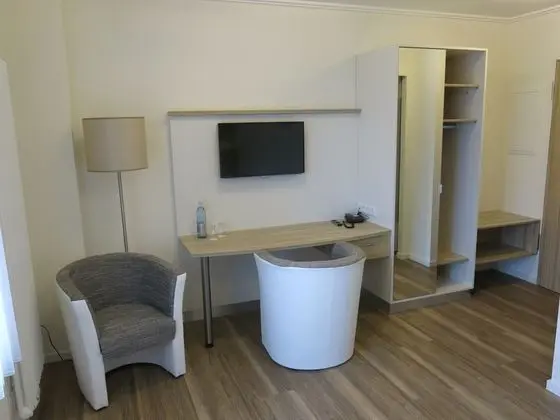 Tek Büyük Yataklı Oda