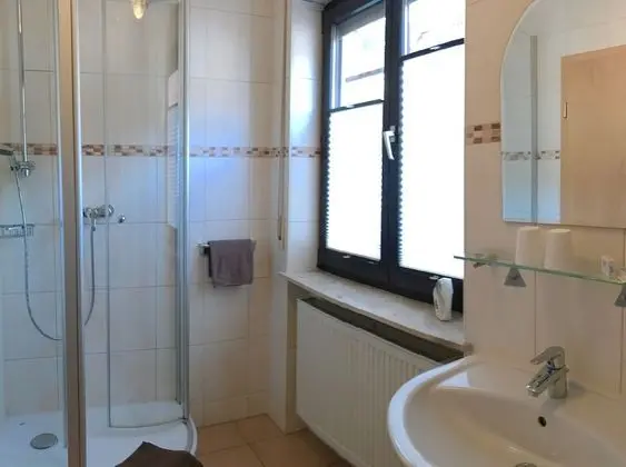 Tek Büyük Yataklı Oda, Balkon