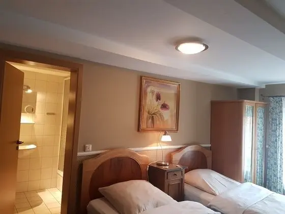 Tek Büyük Yataklı Oda