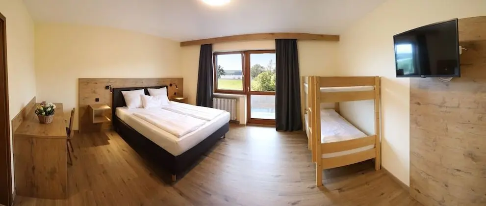 Tek Büyük Yataklı Oda