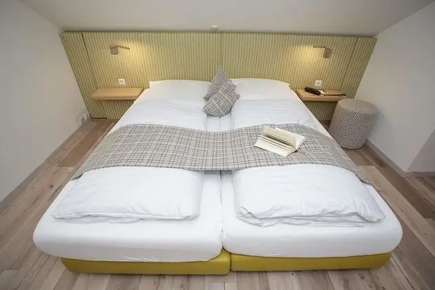 Tek Büyük veya İki Ayrı Yataklı Oda