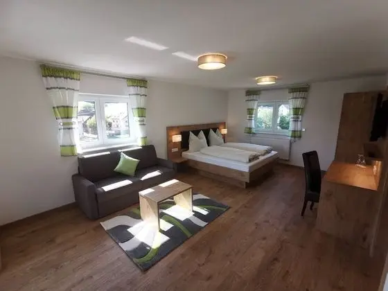 Junior Süit, Balkon, Vadi Manzaralı (Freienstein)