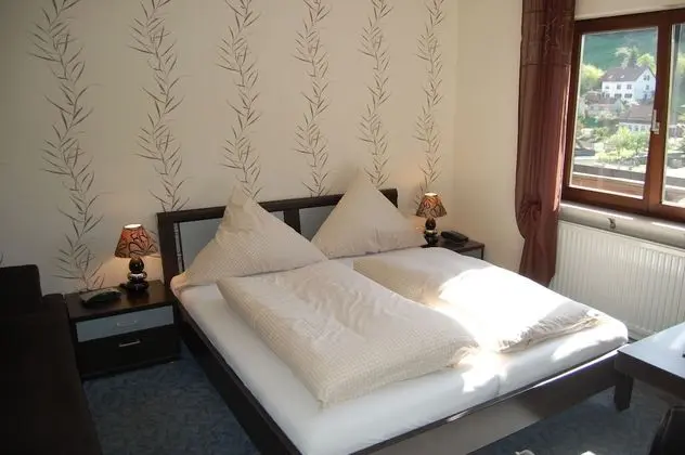 Standard Oda, Vadi Manzaralı