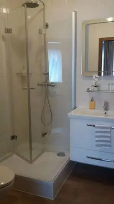 Büyük Yataklı Tek Kişilik Oda