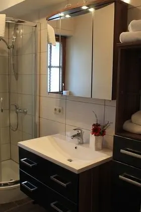 Üç Kişilik Oda, Özel Banyo