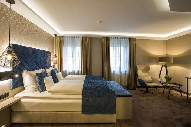 Deluxe Tek Büyük Yataklı Oda
