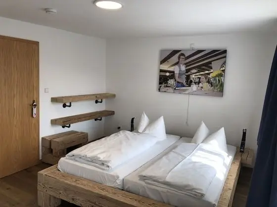 Basic Tek Büyük Yataklı Oda, Ortak Banyo