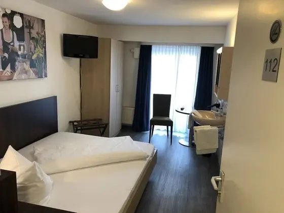 Basic Tek Kişilik Oda, Ortak Banyo