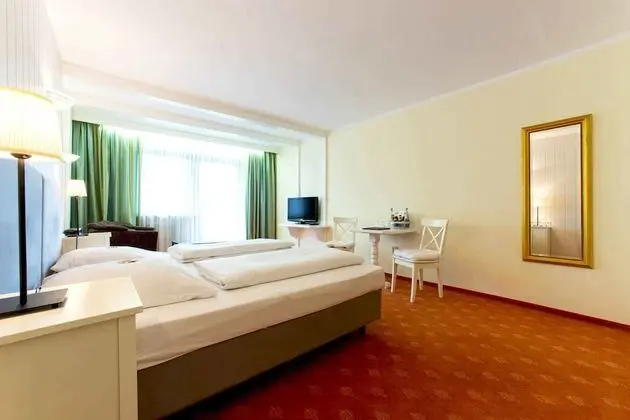 Comfort Tek Büyük Yataklı Oda