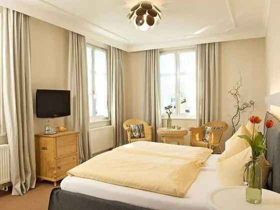 Comfort Tek Büyük Yataklı Oda