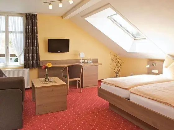 Comfort Tek Büyük Yataklı Oda