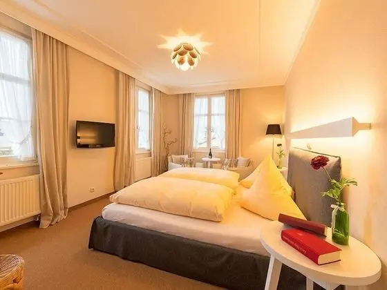 Comfort Tek Büyük Yataklı Oda