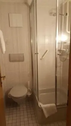 Classic Tek Büyük Yataklı Oda