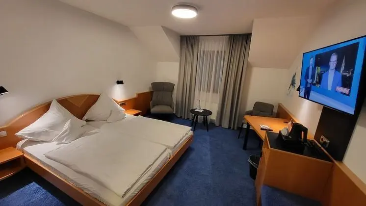 Comfort Büyük Yataklı Tek Kişilik Oda