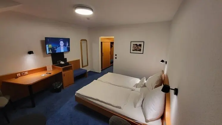 Comfort Büyük Yataklı Tek Kişilik Oda