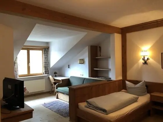 Tek Büyük Yataklı Oda