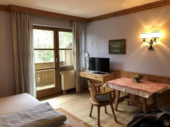 Tek Büyük Yataklı Oda