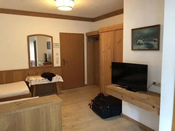 Tek Büyük Yataklı Oda