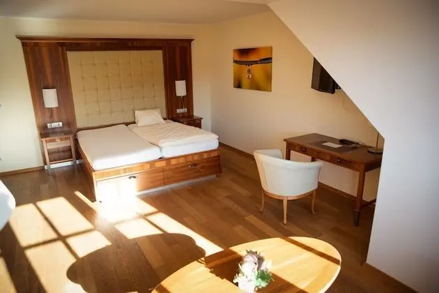 Comfort Büyük Yataklı Tek Kişilik Oda