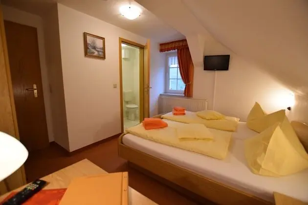 Standard Tek Büyük Yataklı Oda