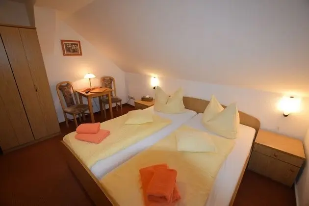 Standard Tek Büyük Yataklı Oda