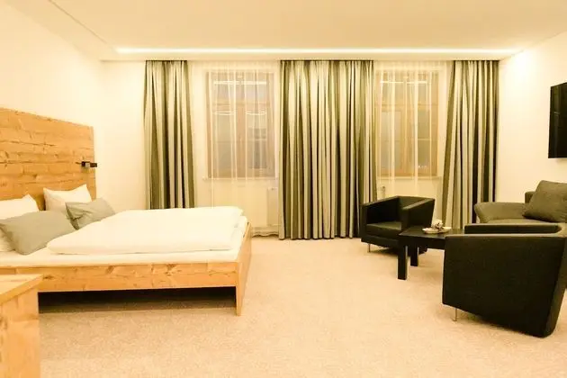 Traditional Üç Kişilik Oda, Tepe Manzaralı