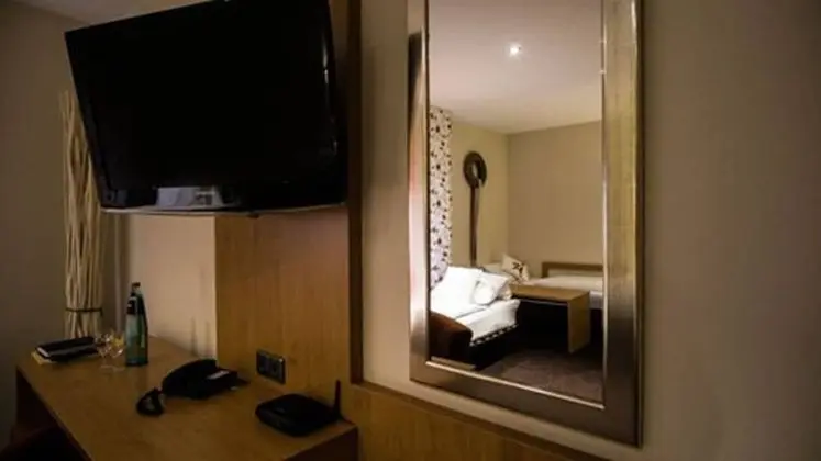 Classic Tek Büyük Yataklı Oda, 1 Büyük (Queen) Boy Yatak, Sigara İçilmez