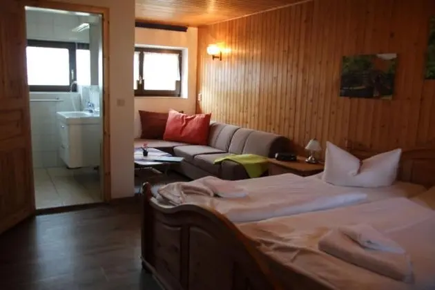 Tek Büyük Yataklı Oda