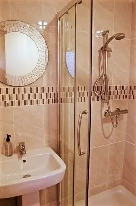 Standard Single Room with Shower
