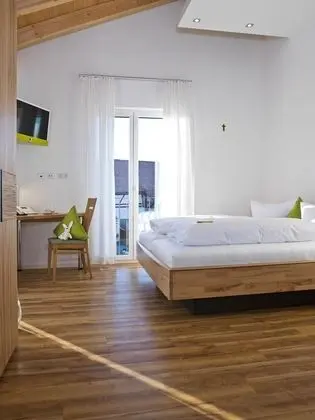 Premium Tek Büyük Yataklı Oda, Sigara İçilmez, Anti Alerjik (Schlehe)