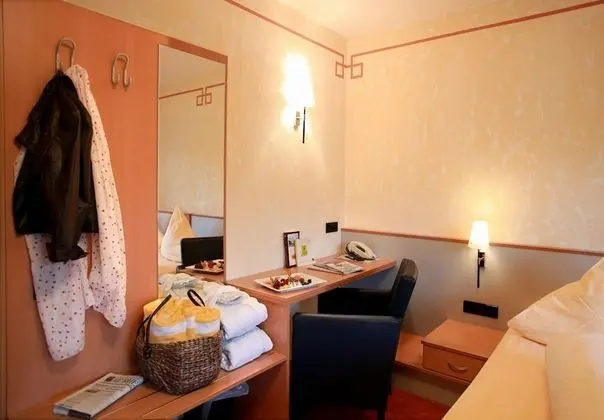 Basic Tek Büyük Yataklı Oda, 1 Çift Kişilik Yatak, Sigara İçilmez, Vadi Manzaralı