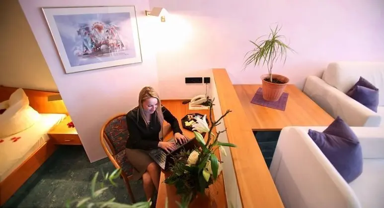 Deluxe Tek Büyük Yataklı Oda, 1 Çift Kişilik Yatak, Sigara İçilmez, Vadi Manzaralı