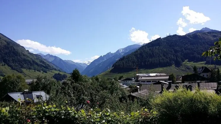 Family Apart Daire, 2 Yatak Odası, Mutfak, Bahçe Manzaralı