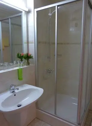 Comfort Tek Büyük Yataklı Oda, 1 Çift Kişilik Yatak