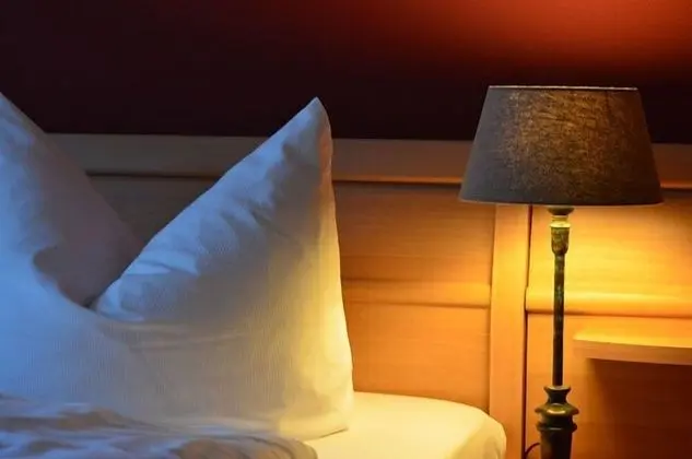 Classic Tek Büyük Yataklı Oda