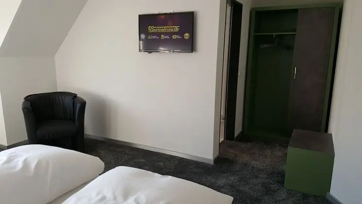 Standard Tek Büyük Yataklı Oda