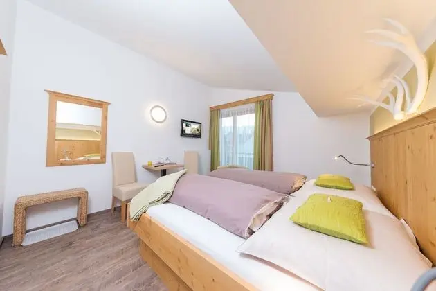 Superior Tek Büyük Yataklı Oda, Balkon, Dağ Manzaralı