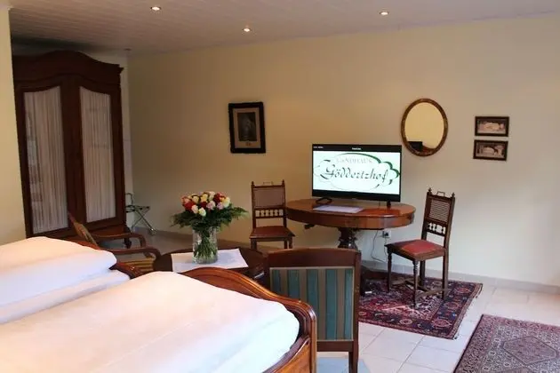 Classic Tek Büyük Yataklı Oda